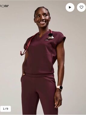 Figs FormX Mira V-Neck Scrub top